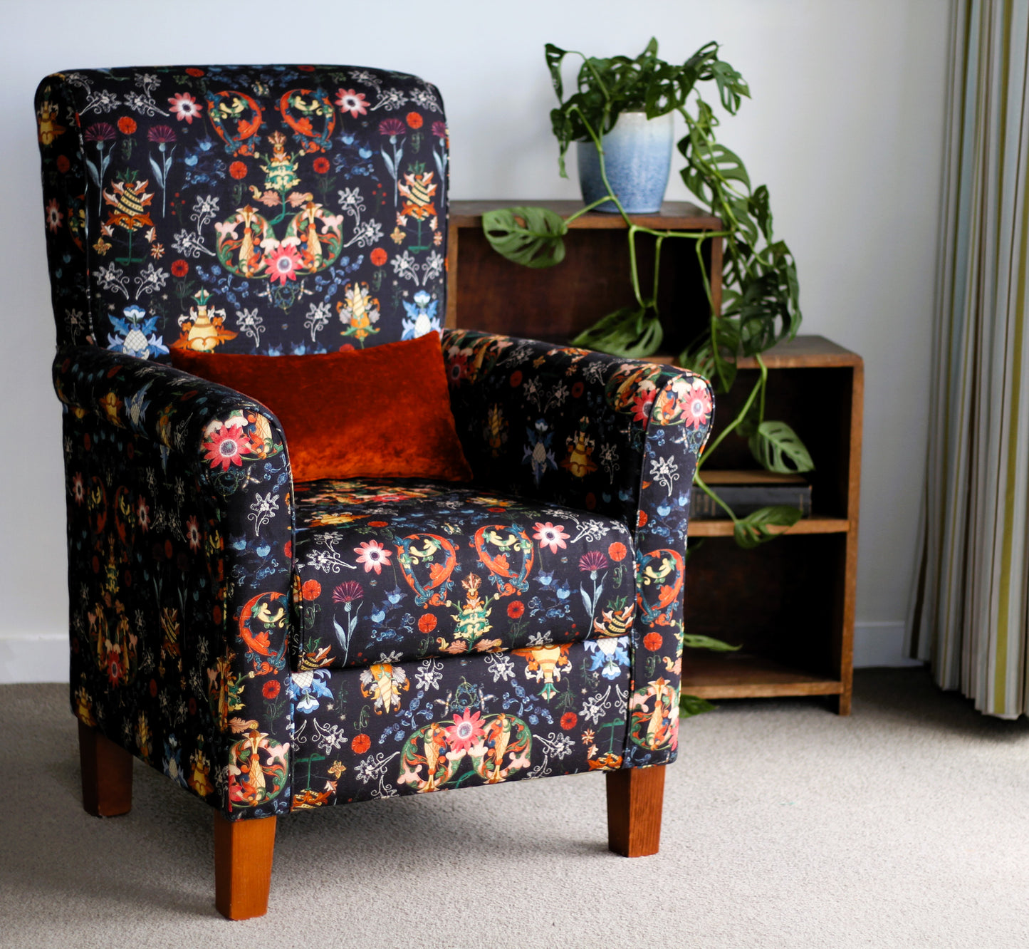 Arm Chair in 'Transylvania Folk' Linen
